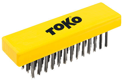 Gelbe Bürste mit schwarzen Borsten und schwarzem Aufdruck "TOKO".