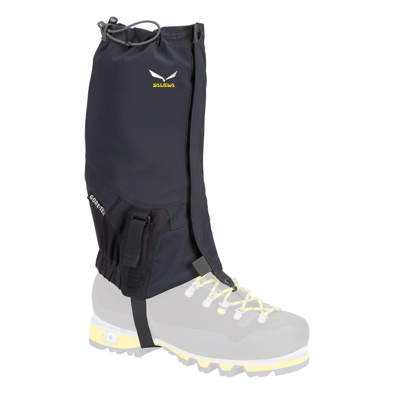 Dunkelblaue Salewa Gamasche aus Gore-Tex am Schuh, mit Logo und Gummizug.