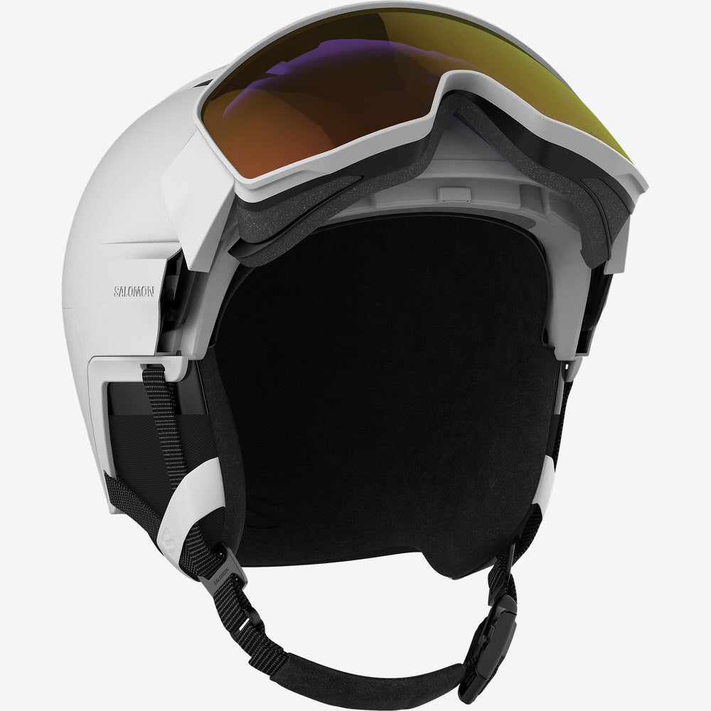 Weißer Skihelm Driver Prime Sigma Photo Mips mit orangefarbenem Visier in Frontansicht.